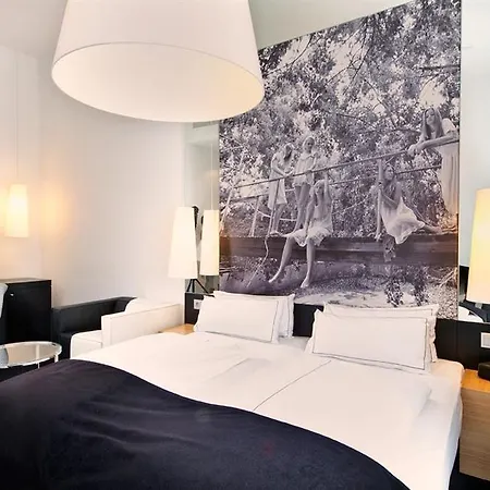 Sir Savigny Hotel, Part Of Sircle Collection 酒店