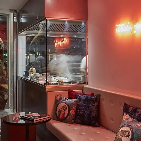 Sir Savigny Hotel, Part Of Sircle Collection Hotel 4*
