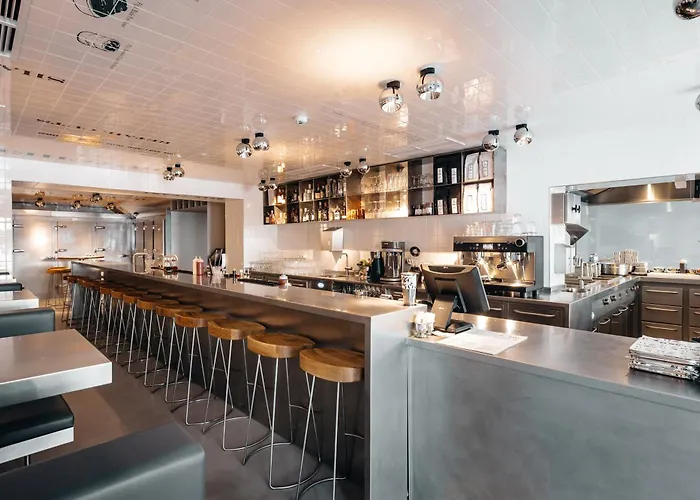 Sir Savigny Hotel, Part Of Sircle Collection