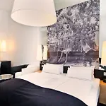 Sir Savigny Hotel, Part Of Sircle Collection 酒店