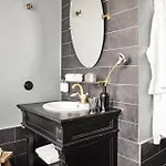 酒店 Sir Savigny Hotel, Part Of Sircle Collection 4*