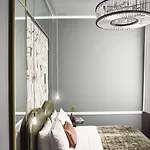 Sir Savigny Hotel, Part Of Sircle Collection