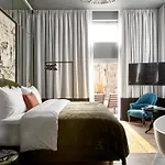 酒店 Sir Savigny Hotel, Part Of Sircle Collection 4*