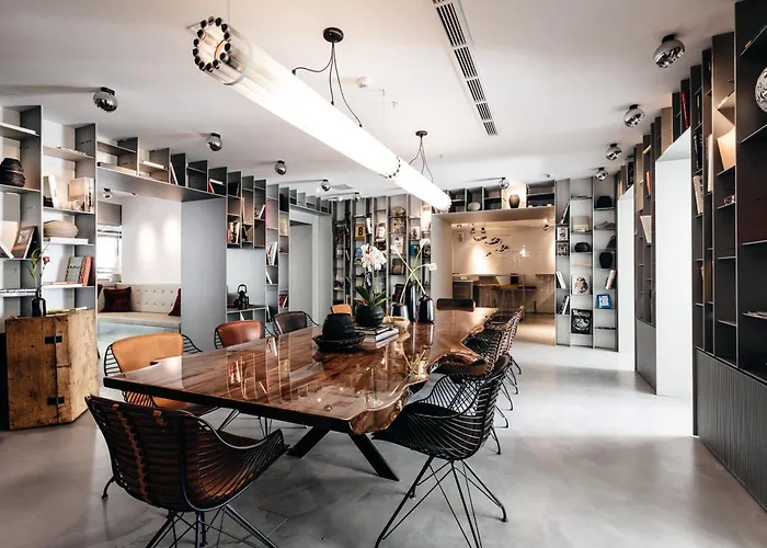 Sir Savigny Hotel, Part Of Sircle Collection 4*