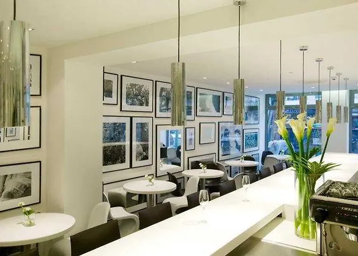 Sir Savigny Hotel, Part Of Sircle Collection 4*